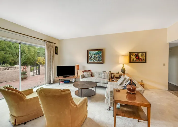 Holiday home Foothills Living